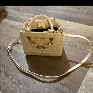 Betsy Johnson Elegant Cream Handbag with Gold Accents
